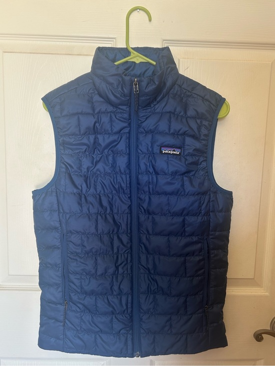 Patagonia Other - Patagonia Quilted Puff Vest in Navy Blue